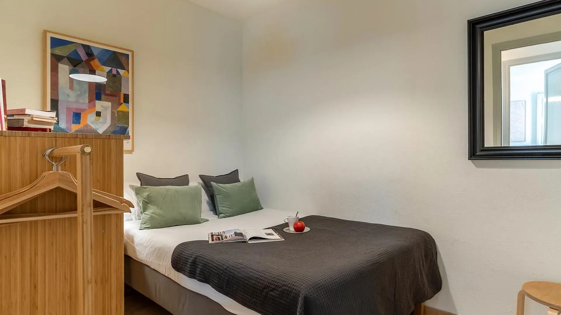 Canela Homes Barcelona Lesseps 0*,  Spanje